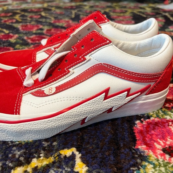 Red Vans Old Skool Bolt W9 - Picture 8 of 8